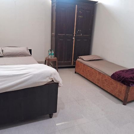 Sangam Vatika Home Stay Allāhābād Junction エクステリア 写真